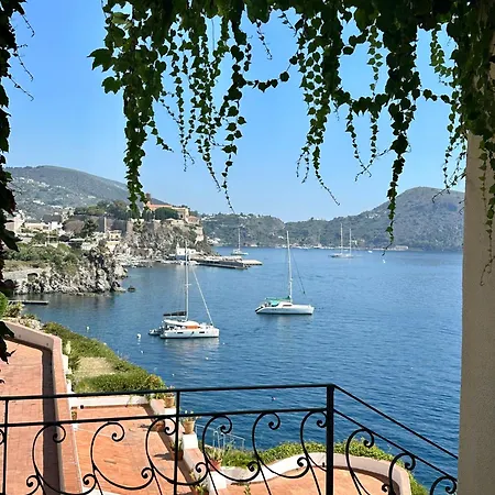 Hotel Carasco 4*