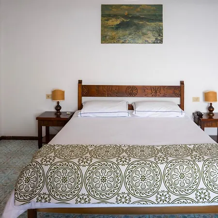 Carasco Hotel 4*