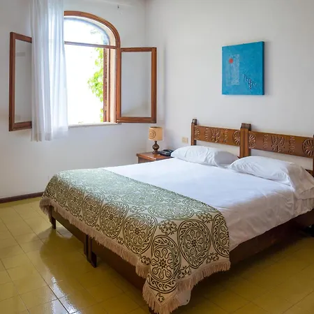 Hotel Carasco 4*
